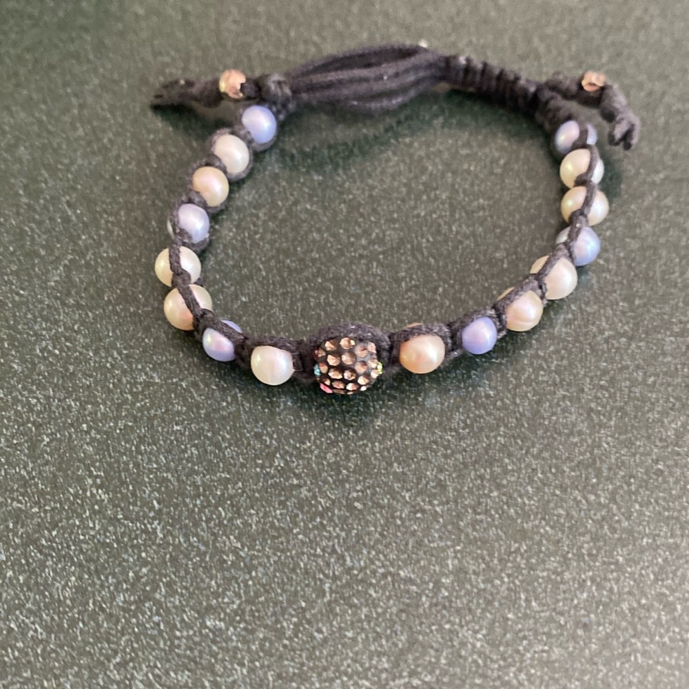 Bead bracket. FREE WITH PURCHASE or $5.00